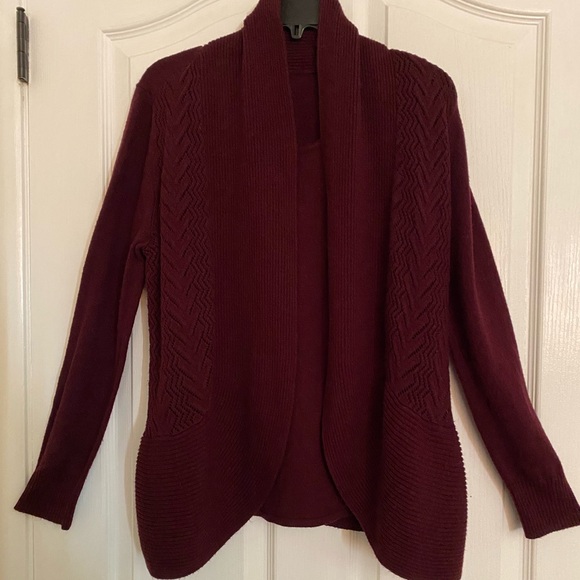 Croft and Barrow Cardigan Sweater with inside top - Picture 2 of 9